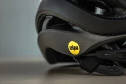 CASCO GIRO HELIOS SPHERICAL MIPS NEGRO MATE -Bicicleta Descuento Tienda casco giro helios spherical mips negro mate 4