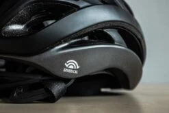 CASCO GIRO HELIOS SPHERICAL MIPS NEGRO MATE -Bicicleta Descuento Tienda casco giro helios spherical mips negro mate 5