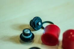 KIT PURGADORES AIRE PARA HORQUILLAS FOX 36/38/40 8 KIT PURGADORES AIRE PARA HORQUILLAS FOX 36/38/40 -Bicicleta Descuento Tienda kit purgadores aire para horquillas fox 1 2