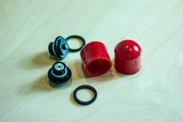 KIT PURGADORES AIRE PARA HORQUILLAS FOX 36/38/40 5 KIT PURGADORES AIRE PARA HORQUILLAS FOX 36/38/40 - Imagen 5